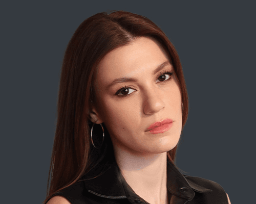 Yüsra Geyik