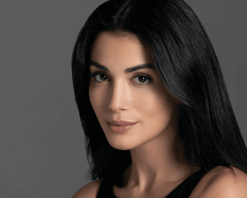 Özge Yağız